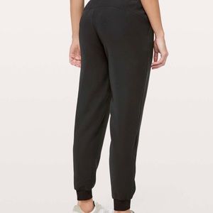 Black on the fly joggers size 6